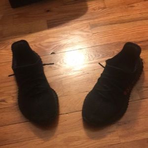 Yeezy 350 bred